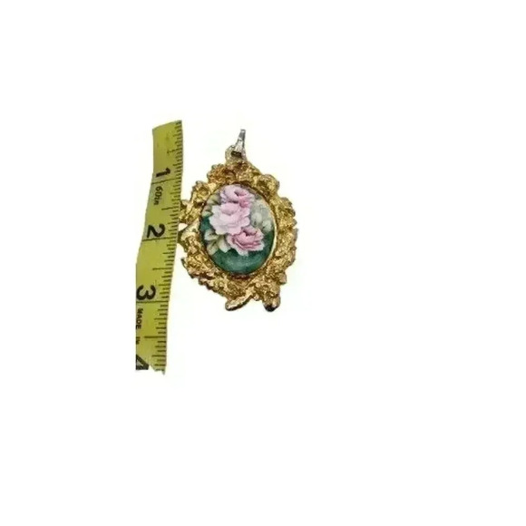 Vtg Pendant Hand Painted Porcelain Roses 14k Gold Nugget plated Frame Necklace - Picture 10 of 10